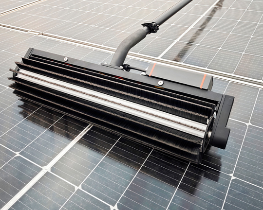 Brosse Rotative (nettoyage à sec et à eau) Photovoltaïque — Moteur Brushless BLDC